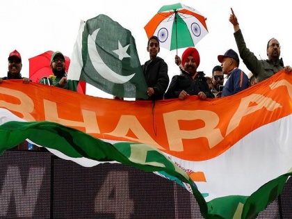 ICC World Cup 2019: Why Pakistani fans will support India in clash against England, Know | IND vs ENG: इंग्लैंड के खिलाफ भारत की जीत की दुआ करेंगे पाकिस्तानी फैंस, जानिए वजह