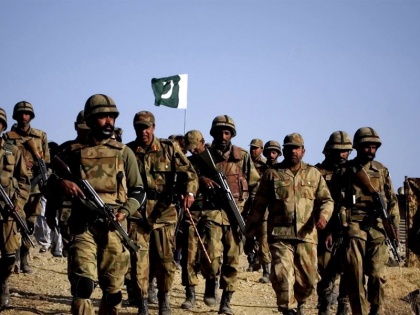 pakistan army takes off on ceasefire violation, Pakistan is also deploying additional troops on LoC | बौखलाई पाकिस्तानी सेना सीजफायर उल्लंघन पर उतारू, LoC पर अतिरिक्त सैनिक भी तैनात कर रहा है पाकिस्तान