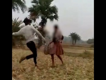 jharkhand video-of-boy-kicking-tribal-girl-goes-viral-arrested hemant soren | झारखंड: आदिवासी लड़की को पैर से मारने वाला लड़का गिरफ्तार, वीडियो वायरल होने के बाद मुख्यमंत्री सोरेन ने दिया था कार्रवाई का आदेश