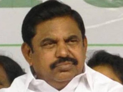 Tamil Nadu Chief Minister Palaniswamy sitting on hunger strike including party workers on Kaveri issue | कावेरी मुद्दे पर पार्टी कार्यकर्ताओं समेत भूख हड़ताल पर बैठे तमिलनाडु के मुख्यमंत्री पलानीस्वामी