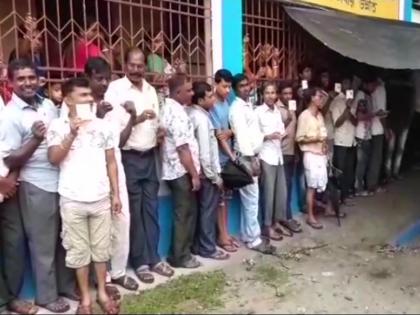 Assam Panchayat elections 70-2 percent voting first phase 89-59 lakh voters cast votes 12916 centers in 14 districts re-polling 43 stations May 4 know counting | असम पंचायत चुनावः पहले चरण में 70.2 प्रतिशत मतदान, 14 जिलों के 12916 केंद्रों पर 89.59 लाख मतदाताओं ने डाले वोट, 4 मई को 43 मतदान केंद्रों पर पुनर्मतदान, जानें मतगणना