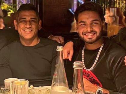 MS Dhoni and Rishabh Pant celebrates Christmas in Dubai, video and photos viral on Social media | धोनी ने ऋषभ पंत के साथ दुबई में मनाया क्रिसमस, पार्टी की फोटोज और वीडियो ने सोशल मीडिया पर मचाया धमाल
