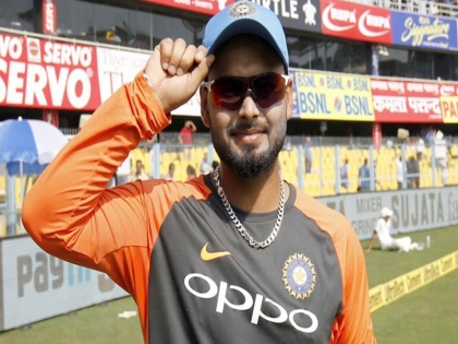 IND vs SA Rishabh Pant test catches record ms dhoni 36 match Rishabh Pant 27 match Fourth Indian Wicket-Keeper 100 Catches In Tests | IND vs SA: 'शानदार शतक' मारकर इस दिग्गज खिलाड़ी से आगे निकले ऋषभ पंत, 27वें मैच में किया कारनामा