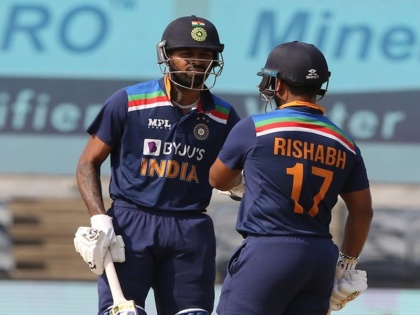 India vs England 3rd ODI Rishabh Pant Shikhar Dhawan and Hardik Pandya help india set target 330 runs | IND vs ENG, 3rd ODI: ऋषभ पंत और हार्दिक पंड्या की धमाकेदार बल्लेबाजी, इंग्लैंड को जीत के लिए बनाने होंगे 330 रन
