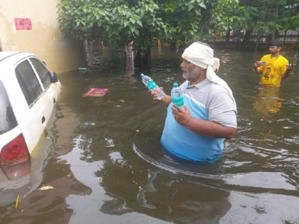 Ex MP bihar Pappu yadav life history crime case now he is trying flood victims help | आज बाढ़ पीड़ितों की कर रहे हैं मदद, कभी दर्जनों आपराधिक केस व अजित सरकार हत्याकांड में शामिल थे पप्पू यादव