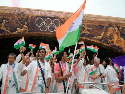 Paris Olympics 2024 Opening Ceremony Highlights Paris Olympics had a great start Sindhu and Kamal waved the tricolour leadership of the Indian team | Paris Olympics 2024: पेरिस ओलंपिक का हुआ शानदार आगाज, सिंधु और कमल ने लहराया तिरंगा; भारतीय दल की अगुवाई