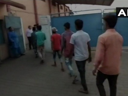 26 Child laborers freed from Parle-j's factory in Chhattisgarh | छत्तीसगड़ में पार्ले-जी की फैक्ट्री से मुक्त कराये गये 26 बाल मजदूर