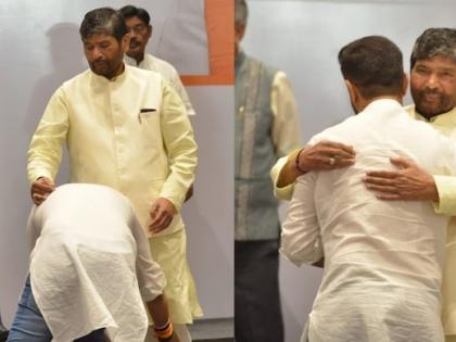 Bihar Politics News Chirag Paswan uncle Pashupati Paras distance between uncle and nephew may go away may come together again NDA will become stronger in Bihar | Bihar Politics News: दूर हो सकती है चाचा और भतीजे के बीच दूरी, चिराग और पशुपति पारस आ सकते हैं फिर एक साथ, बिहार में एनडीए और होगा मजबूत Bihar Politics News Chirag Paswan uncle Pashupati Paras distance between uncle and nephew may go away may come together again NDA will become stronger in Bihar | Bihar Politics News: दूर हो सकती है चाचा और भतीजे के बीच दूरी, चिराग और पशुपति पारस आ सकते हैं फिर एक साथ, बिहार में एनडीए और होगा मजबूत