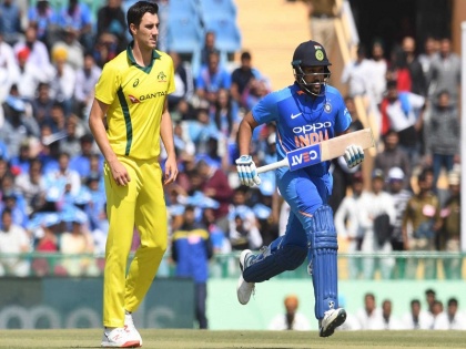 India vs Australia: Pat Cummins takes 5 wickets despite India's brilliant batiing show in 4th ODI | IND vs AUS: भारत के रनों के पहाड़ के बावजूद पैट कमिंस गेंदबाजी में छाए, 10 साल बाद हुआ ये 'कमाल'