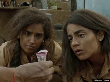 Movie Pataakha Amazon Prime Streaming Starring Sanya Malhotra and Radhika Madan | फिल्म पटाखा अब आप देख सकते हैं अपने मोबाइल पर, हो रहा है यहाँ स्ट्रीम