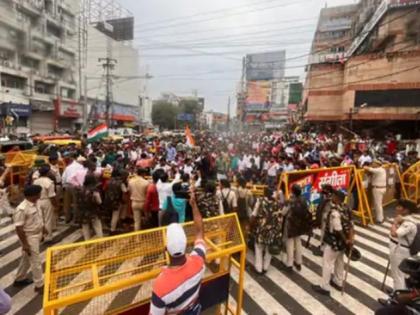Bihar CPI-ML opposes removal domicile policy allies protest against Nitish government's decision see video Police lathi-charge CTET aspirants | बिहारः नीतीश सरकार के फैसले के विरोध में सहयोगी दल, भाकपा-माले ने किया डोमिसाइल नीति हटाए जाने का विरोध Bihar CPI-ML opposes removal domicile policy allies protest against Nitish government's decision see video Police lathi-charge CTET aspirants | बिहारः नीतीश सरकार के फैसले के विरोध में सहयोगी दल, भाकपा-माले ने किया डोमिसाइल नीति हटाए जाने का विरोध