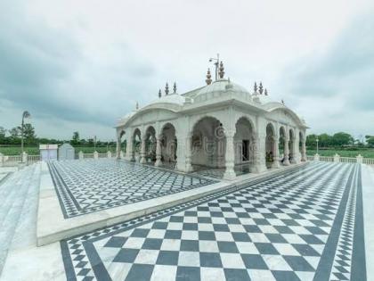 Pawapuri Administration Meat fish ban nalanda non veg shop closed Informed vendors selling non-vegetarian food loudspeakers what reason | पावापुरी प्रशासनः मांस-मछली बैन?, लाउडस्पीकर लगाकर मांसाहार बेचने वाले विक्रेताओं को किया सूचित, आखिर क्या है वजह