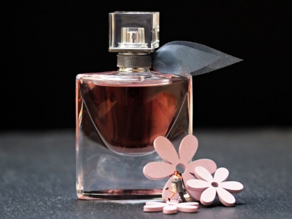 How to choose best perfume in summers | गर्मियों में लें इस तरह के परफ्यूम, लंबे समय तक बनी रहती है इनकी खुशबू