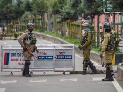 Article 370: No Muharram procession allowed in Kashmir, curfew-like restrictions back in Srinagar | Article 370: कश्मीर में मुहर्रम का जुलूस रोकने के लिए कर्फ्यू जैसे प्रतिबंध, लाल चौक पर भारी सुरक्षा बल तैनात Article 370: No Muharram procession allowed in Kashmir, curfew-like restrictions back in Srinagar | Article 370: कश्मीर में मुहर्रम का जुलूस रोकने के लिए कर्फ्यू जैसे प्रतिबंध, लाल चौक पर भारी सुरक्षा बल तैनात
