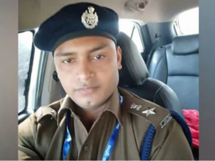 delhi police caught fake ips officer for duping women | दिल्ली पुलिस के हत्थे चढ़ा नकली आईपीएस अधिकारी, लड़की से एक लाख रुपये ठगने का आरोप
