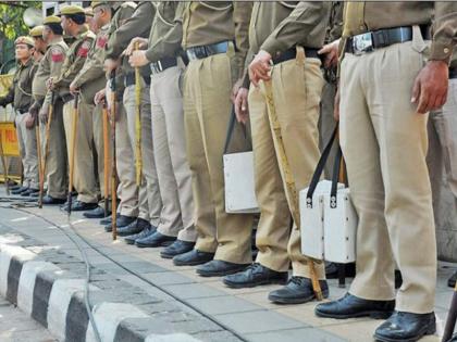 Scam in Delhi police recruitment exam, 14 arrested | दिल्ली पुलिस भर्ती में फर्जीवाड़ा, दूसरे उम्मीदवार की जगह दे रहे थे परीक्षा, 14 गिरफ्तार