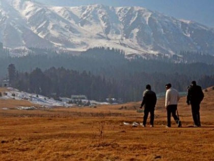 No snowfall in Kashmir tourist also disappoint 70 percent bookings cancel | कश्मीर में इस साल नहीं हुई बर्फबारी, सैलानियों का भी हुआ मोह भंग, 70 फीसद बुकिंग कैंसिल