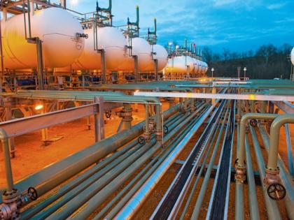 gas price increased and CNG or piped LPG will be expensive | मोदी सरकार ने बढ़ाई गैस की कीमत, सीएनजी और पाइप वाली रसोई गैस होगी महंगी