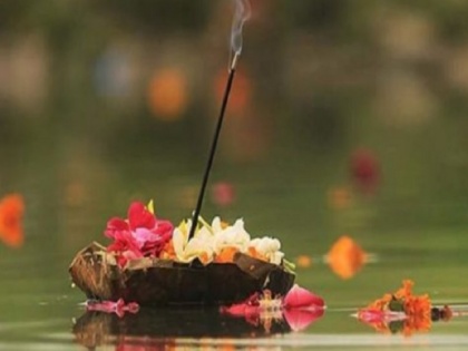 Pitru Paksha 2021 do these five remedies on Pitru Paksha | Pitru Paksha 2021: श्राद्ध पक्ष में ये 5 उपाय करने से पितृदेव होते हैं प्रसन्न, सुख-समृद्धि का देते हैं आशीर्वाद