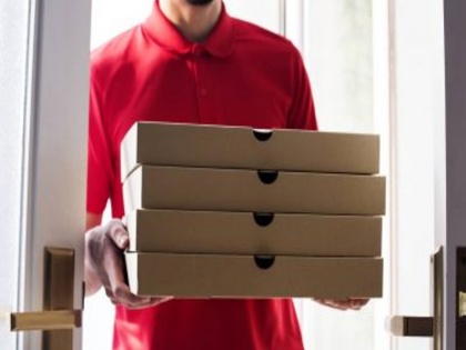 pizza delivery employee tested positive for COVID-19, 72 people quarantined across South Delhi | दिल्ली में पिज्जा डिलीवरी बॉय निकला कोरोना पॉजिटिव, मचा हड़कंप, प्रशासन ने 72 लोगों को किया क्वारंटाइन