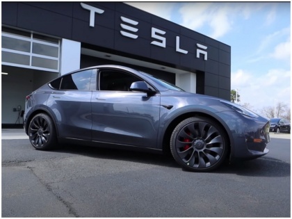 Tesla becomes world's most valuable carmaker without making a profit | टेस्ला बनी दुनिया की सबसे ज्यादा वैल्यूएशन वाली ऑटो कंपनी, टोयोटा से छिना ताज, जानें खास बातें