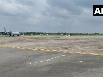 Kuwait building fire 23 Kerala residents killed Air Force plane reaches Kochi carrying bodies 45 Indians watch heart-touching video Kochi | Kuwait building fire: कुवैत अग्निकांड में केरल के 23 निवासियों की मौत, 45 भारतीयों के शव लेकर कोच्चि पहुंचा एयरफोर्स का विमान, देखें मार्मिक वीडियो Kuwait building fire 23 Kerala residents killed Air Force plane reaches Kochi carrying bodies 45 Indians watch heart-touching video Kochi | Kuwait building fire: कुवैत अग्निकांड में केरल के 23 निवासियों की मौत, 45 भारतीयों के शव लेकर कोच्चि पहुंचा एयरफोर्स का विमान, देखें मार्मिक वीडियो