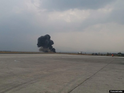 Fighter aircraft Sukhoi -27 crashed, two pilots killed | लड़ाकू विमान सुखोई-27 दुर्घटनाग्रस्त, सेना ने दो पायलटों की मौत की दी जानकारी