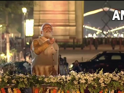 Kartavya Path delhi PM narendra Modi unveils statue of Netaji Subhas Chandra Bose near India Gate and pays floral tributes to him see pics video | Kartavya Path: राजपथ से कर्तव्य पथ तक, पीएम मोदी ने इंडिया गेट पर नेताजी सुभाष चंद्र बोस की प्रतिमा का अनावरण किया, देखें तस्वीरें