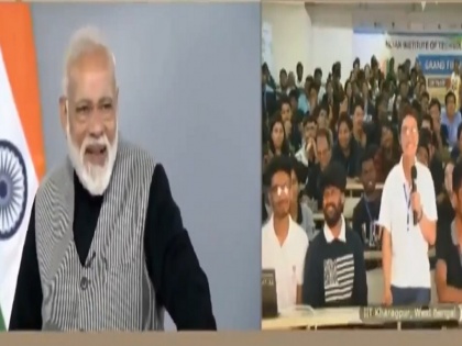 video narendra modi criticised for joke on question about dyslexia | वीडियो: पीएम मोदी ने डिस्लेक्सिया की चर्चा के दौरान राहुल और सोनिया गांधी पर कसा तंज, हो रही है आलोचना
