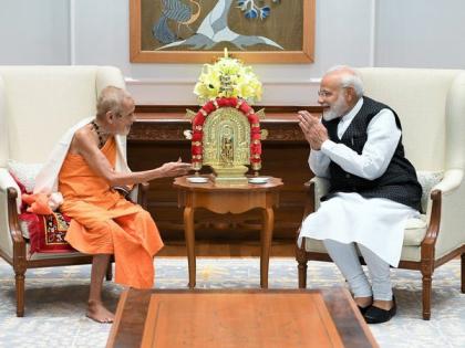 Prime Minister of Pejawar Math Vishwesh Tirth Swami passed away at the age of 88, PM Modi expressed grief | पेजावर मठ के प्रमुख विश्वेश तीर्थ स्वामी का 88 की उम्र में निधन, पीएम मोदी ने जताया शोक