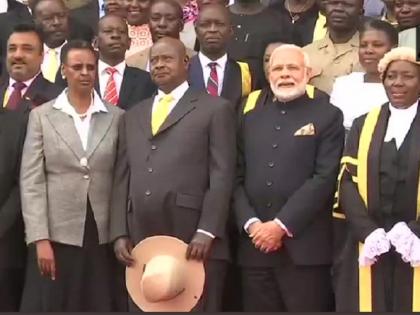 Prime Minister Narendra Modi addressed the Parliament of Uganda, said, here will build the Gandhi Heritage Center | पीएम नरेंद्र मोदी ने युगांडा की संसद को किया सम्बोधित, महात्मा गांधी को किया याद Prime Minister Narendra Modi addressed the Parliament of Uganda, said, here will build the Gandhi Heritage Center | पीएम नरेंद्र मोदी ने युगांडा की संसद को किया सम्बोधित, महात्मा गांधी को किया याद