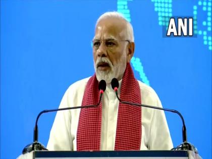 PM Narendra Modi inaugurates 3 National AYUSH Institutes in panaji | पीएम मोदी ने 3 राष्ट्रीय आयुष संस्थानों का उद्घाटन किया, बोले- आयुर्वेद इलाज से बढ़कर कल्याण की बात करता है