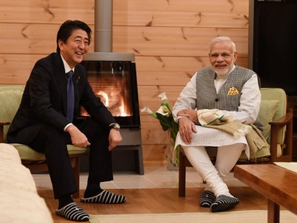 Shinzo Abe tweets after PM Narendra Modi’s recovery wishes, Deeply touched by your warm words | जापान के पूर्व पीएम शिंजो आबे ने PM मोदी का जताया आभार, ट्वीट कर कही ये बात