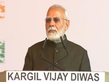 Kargil Vijay Diwas 2024 PM Narendra Modi slammed masters of terrorism said Pakistan has not learned anything from its past | Kargil Vijay Diwas 2024: पीएम मोदी ने आतंक के आकाओं को लताड़ा, कहा- "पाक ने अपने अतीत से कुछ नहीं सीखा..."