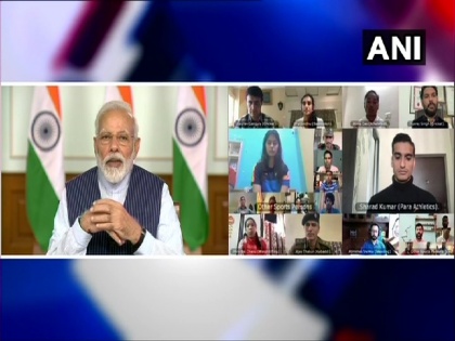 PM Narendra Modi held meeting with 40 top sportspersons via video conferencing on COVID19 situation in the country | पीएम मोदी ने सचिन, कोहली, गांगुली, सिंधु, युवराज समेत देश के 40 शीर्ष खिलाड़ियों के साथ वीडियो कॉन्फ्रेंसिंग के जरिए की कोरोना की स्थिति पर चर्चा