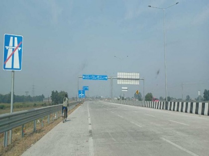 PM Modi will visit Nagpur on December 11 during this he will also travel 10 km Samruddhi Mahamarg | 11 दिसंबर को पीएम मोदी करेंगे नागपुर का दौरा, इस दौरान 10 किलोमीटर तक समृद्धि महामार्ग का भी करेंगे सफर