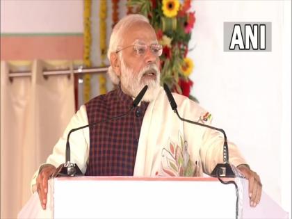 PM Modi lays foundation stone of Ganga Expressway, slams oppositions | पीएम नरेंद्र मोदी ने गंगा एक्सप्रेस-वे की रखी नींव, बोले, 'यूपी की जनता कह रही है- यूपी प्लस योगी, बहुत हैं उपयोगी' PM Modi lays foundation stone of Ganga Expressway, slams oppositions | पीएम नरेंद्र मोदी ने गंगा एक्सप्रेस-वे की रखी नींव, बोले, 'यूपी की जनता कह रही है- यूपी प्लस योगी, बहुत हैं उपयोगी'