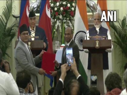 PM Narendra Modi and Nepal PM Sher Bahadur Deuba launched RuPay card in Nepal | नेपाल में लांच हुआ RuPay कार्ड, पीएम मोदी बोले- इससे हमारी वित्तीय कनेक्टिविटी में एक नया अध्याय जुड़ेगा PM Narendra Modi and Nepal PM Sher Bahadur Deuba launched RuPay card in Nepal | नेपाल में लांच हुआ RuPay कार्ड, पीएम मोदी बोले- इससे हमारी वित्तीय कनेक्टिविटी में एक नया अध्याय जुड़ेगा