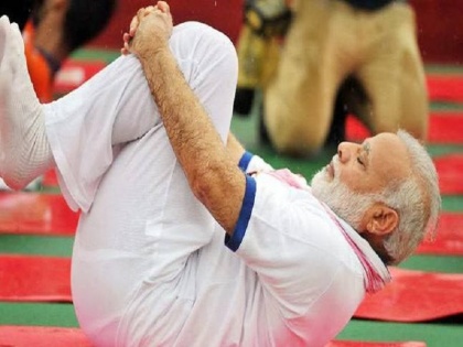 Yoga Day 2019: PM Modi posts benefits of Yoga on his twitter account, inviting people to celebrate 5th International Yoga Day on 21st JUne, 2019 | पीएम मोदी ने ट्विटर पर बताए योग के फायदे, कहीं काम की ये 4 बातें, जानें और पाएं लाभ