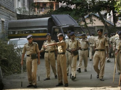 police arrested bjp leader for allegedly running ipl betting racket in madhya pradesh | मध्य प्रदेश: IPL में सट्टा लगाने वाले रैकेट का पर्दाफाश, बीजेपी नेता समेत 5 गिरफ्तार