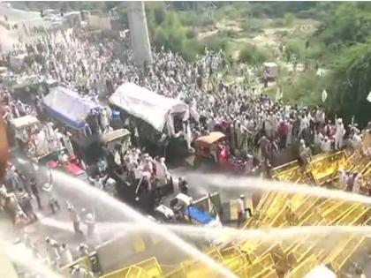 Kisan Kranti Padyatra Delhi Meerut NH 24 Highway Jam Live Update in Hindi | किसान क्रांति पदयात्रा: आंदोलनकारियों ने की सुरक्षा घेरा तोड़ने की कोशिश, पुलिस ने किया लाठीचार्ज और छोड़े आंसू गैसे के गोले