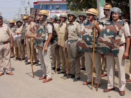 Uttar Pradesh muzaffarnagar shamli crime news Police team attacked, villagers pelted stones in Shamli, three policemen including sub-inspector injured, FIR on 100 | UP Ki Taja Khabar: पुलिस टीम पर हमला, शामली में ग्रामीणों ने किया पथराव, उप निरीक्षक सहित तीन पुलिसकर्मी घायल, 100 पर FIR