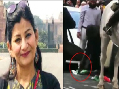 journalist poonam joshi video goes viral she snatches 2 torn parts of tricolour Pro-Pak & Pro-Khalistan | जूते मारकर तिरंगे का अपमान कर रहे पाकिस्तानी समर्थकों से लंदन में अकेले भिड़ी महिला पत्रकार, देखें वीडियो