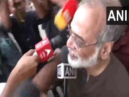 NewsClick Raids Delhi Police arrests NewsClick founder and editor-in-chief Prabir Purkayastha under UAPA | NewsClick Raids: विदेश से चंदा मिलने के मामले में ‘न्यूजक्लिक’ के संस्थापक प्रबीर पुरकायस्थ गिरफ्तार