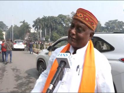 भाजपा विधायक प्रमोद कुमार का आपत्तिजनक वीडियो सोशल मीडिया पर हो रहा है वायरल, कहा कि "बहुत लोगों की आदत होती है कुत्ता के साथ सोना