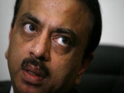 Laxmi Mittal's younger brother arrested in Bosnia | दिग्गज स्टील कारोबारी लक्ष्मी मित्तल के छोटे भाई प्रमोद धोखाधड़ी के शक में गिरफ्तार