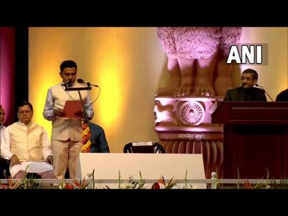 pramod-sawant-takes-oath-as-goa-chief-minister-for-second-consecutive-term | गोवा: प्रमोद सावंत ने लगातार दूसरी बार मुख्यमंत्री पद की शपथ ली, विश्वजीत राणे सहित 8 कैबिनेट मंत्रियों ने भी शपथ ली