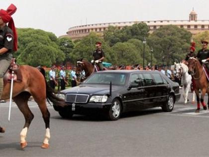 Delhi HC ruled that Vehicles of President, VP, Governors must have registration numbers | दिल्ली हाईकोर्ट का बड़ा फैसला, राष्ट्रपति और राज्यपालों की गाड़ी पर भी लगेंगे नंबर प्लेट Delhi HC ruled that Vehicles of President, VP, Governors must have registration numbers | दिल्ली हाईकोर्ट का बड़ा फैसला, राष्ट्रपति और राज्यपालों की गाड़ी पर भी लगेंगे नंबर प्लेट