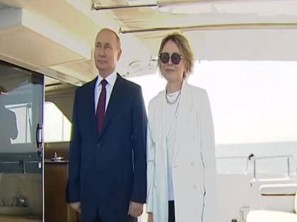 President Putin tells Elena Ilyukhina speaking during Russian national anthem to shut up video | रूसी राष्ट्रगान के दौरान बोल रही महिला को राष्ट्रपति पुतिन ने चुप रहने को कहा और फिर...देखें वीडियो