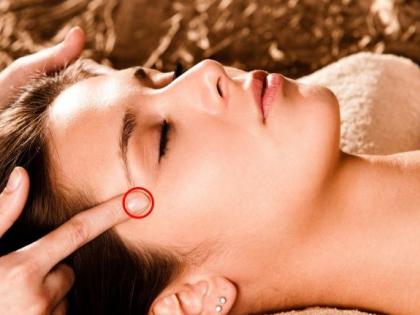 pressure points of body to get rid headache annoying aches, gas, cramps, sleepiness, nausea and sinus | शरीर के इन 8 हिस्सों को दबाने से किसी भी तरह के दर्द से 1 मिनट में मिलेगा छुटकारा